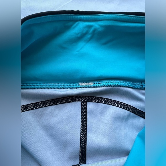 Lululemon Run Inspire Crop Leggings All Full-On Luxtreme Black and White 4 - Picture 5 of 15